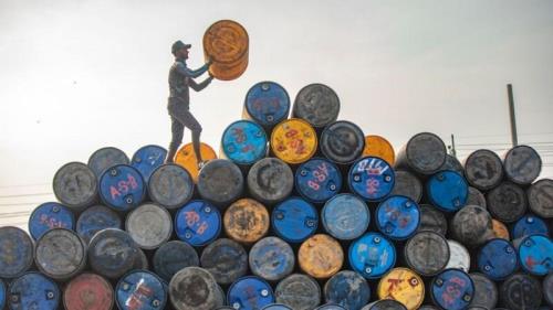 چشم بازار نفت به خاورمیانه
